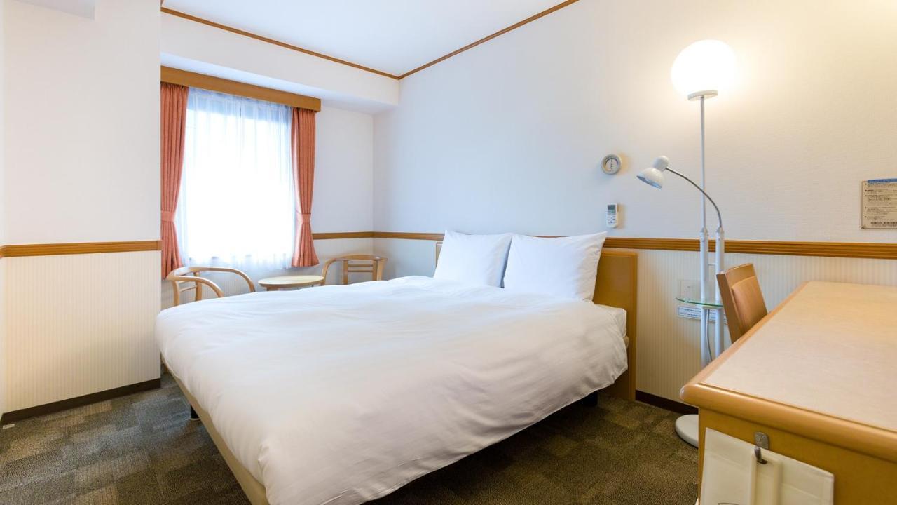Toyoko Inn Kagoshima Chuo Eki Nishi Guchi Exterior foto