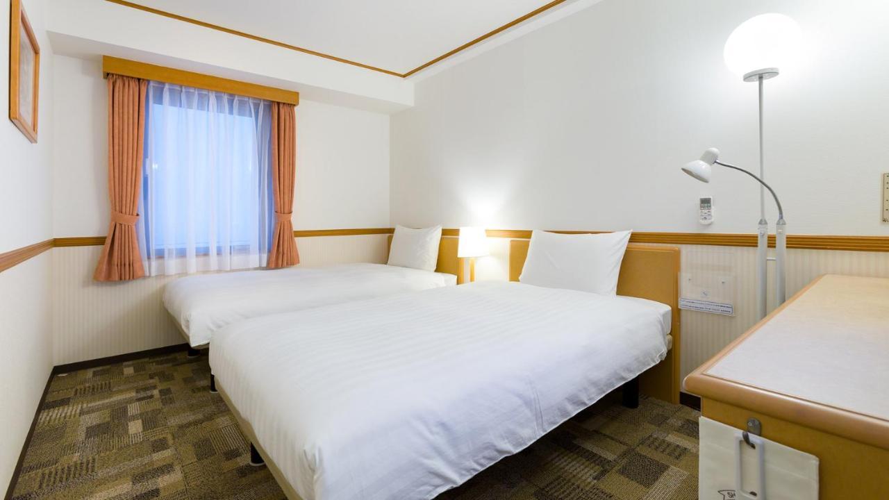 Toyoko Inn Kagoshima Chuo Eki Nishi Guchi Exterior foto